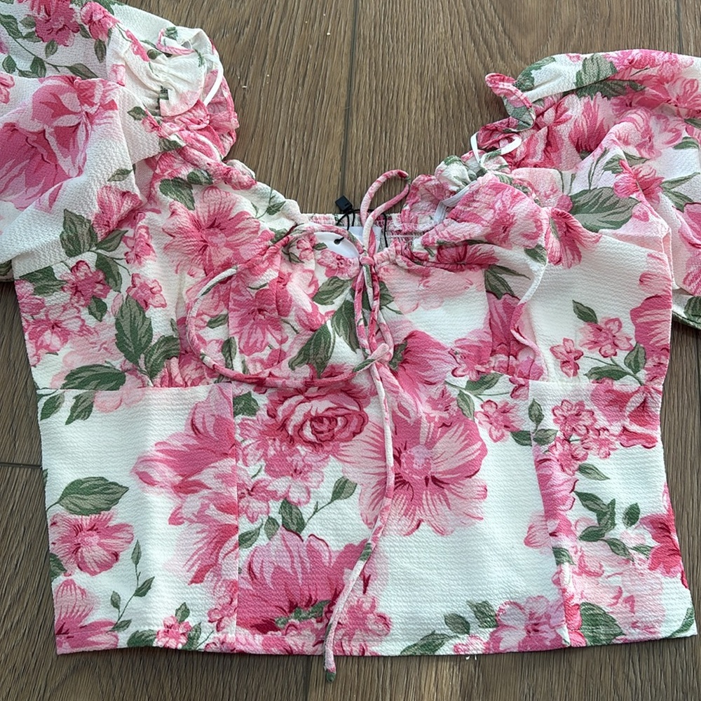 Floral top - Picture 3 of 11